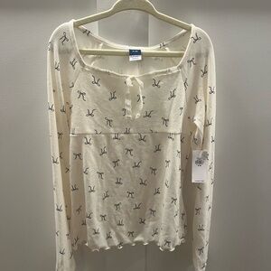 Girls top with cute bows